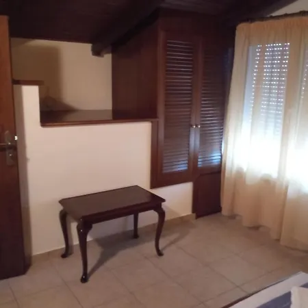 Vaios Place